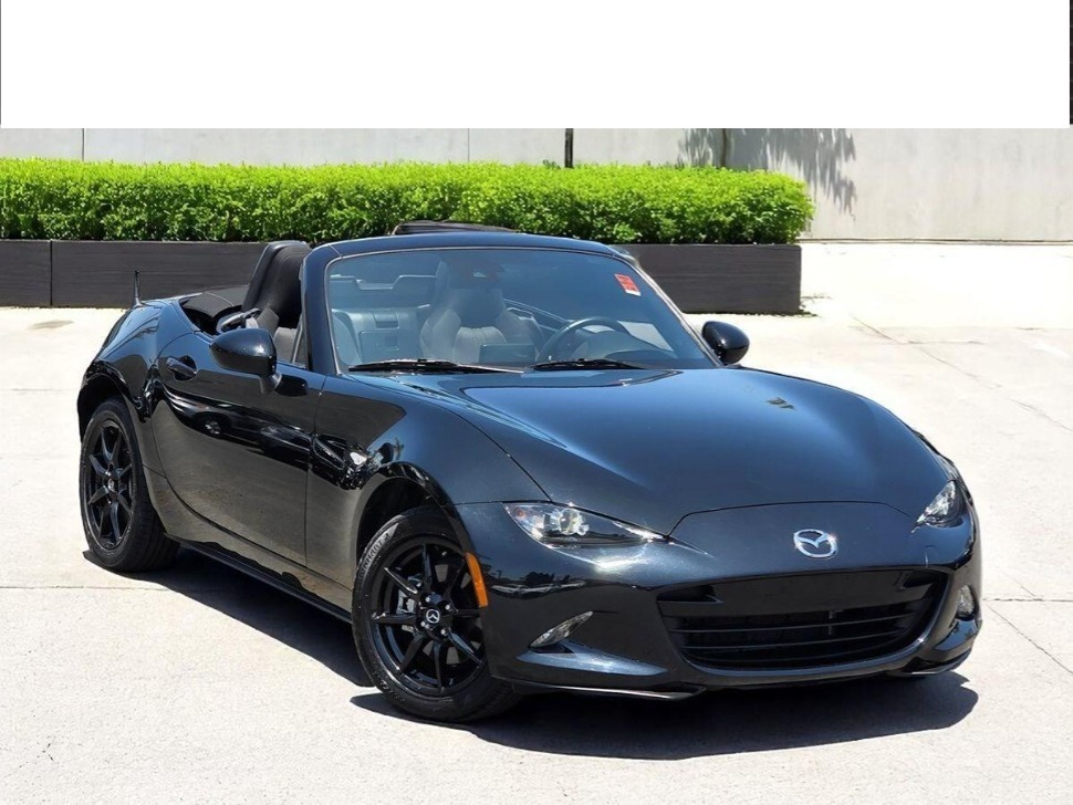 2022 Mazda MX-5 Miata Sport's photo