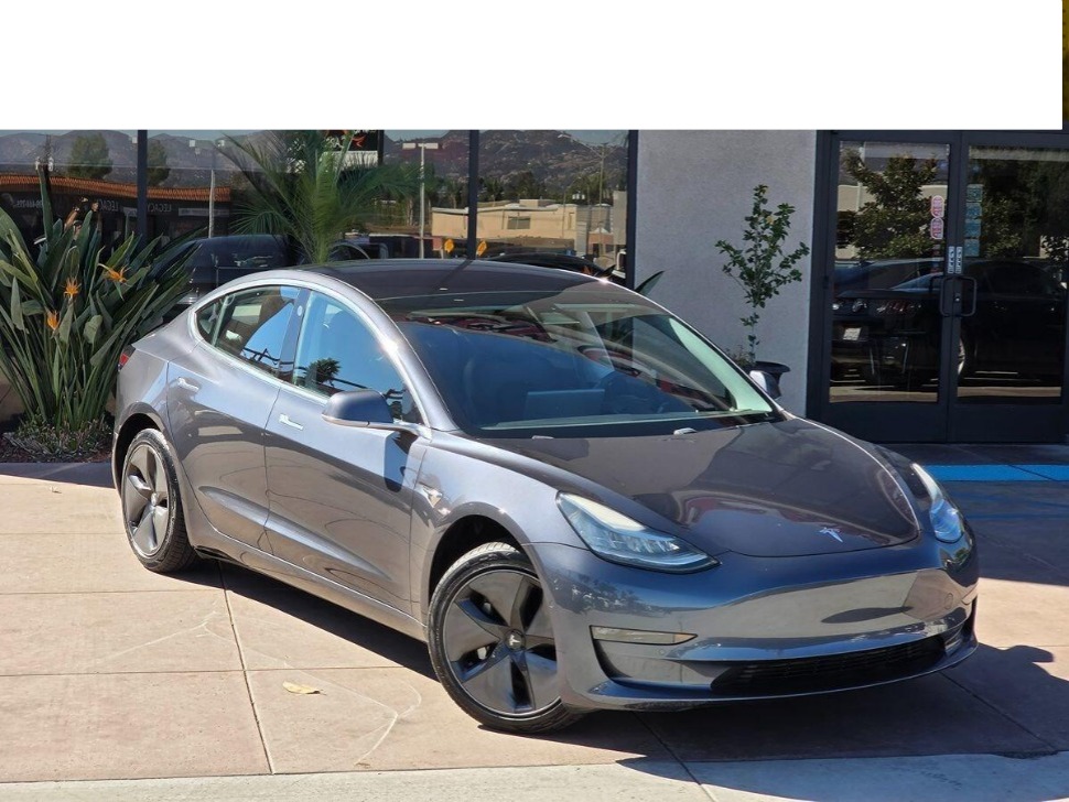 2018 Tesla Model 3 Long Range's photo