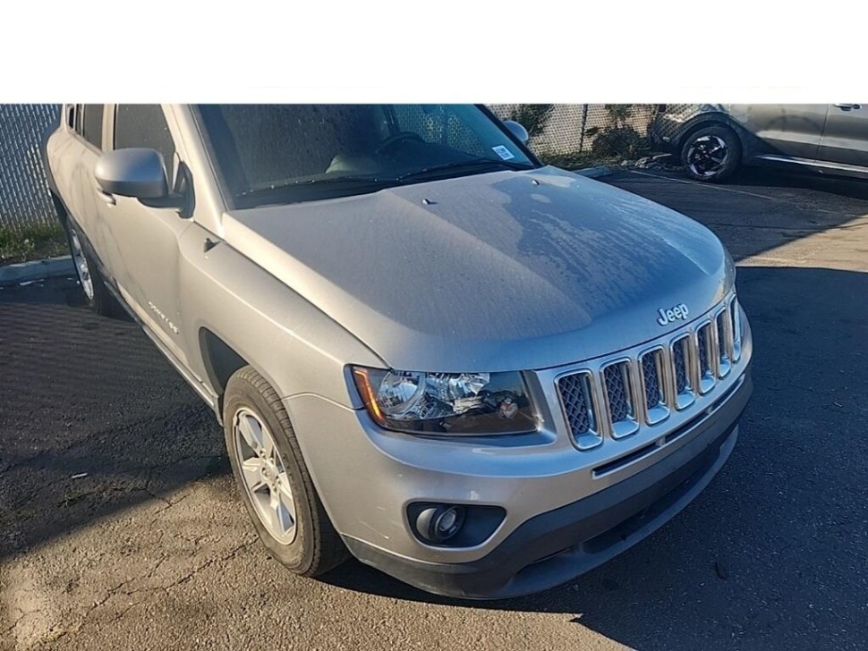 2016 Jeep Compass Latitude's photo