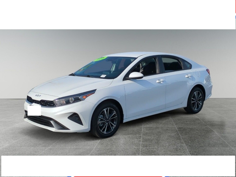 2024 Kia Forte LXS's photo