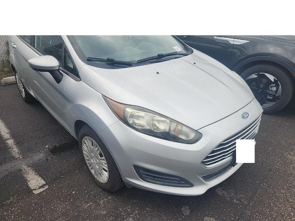 2018 Ford Fiesta S's photo